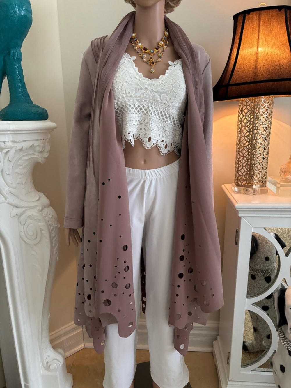 Talk of the Walk Mauve Blouse with Delicate Textured Yoke - Picture 8 of 13